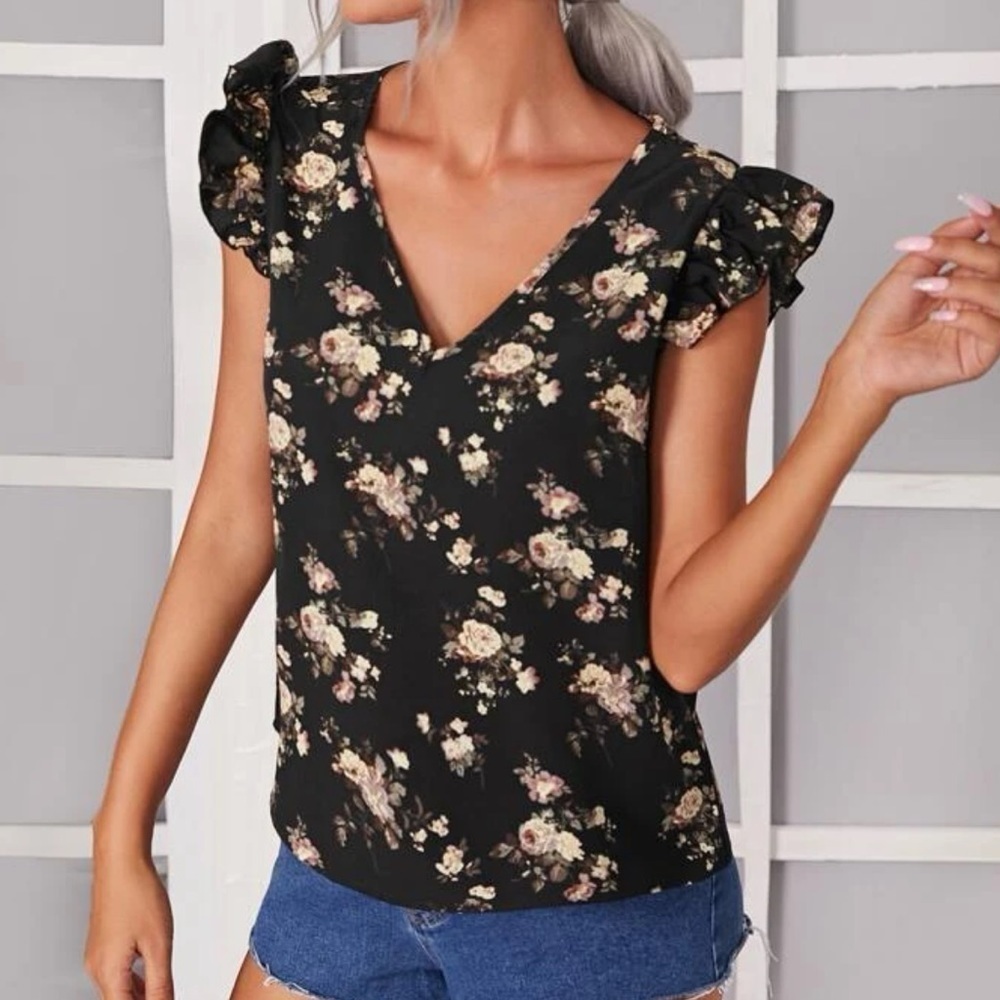 SHEIN Floral Flutter Sleeve Blouse XL Black V-Neck Ruffle Cap Sleeve Top